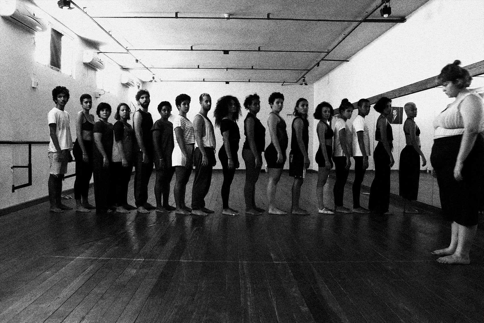 Curso de Iniciação em Dança Contemporânea
